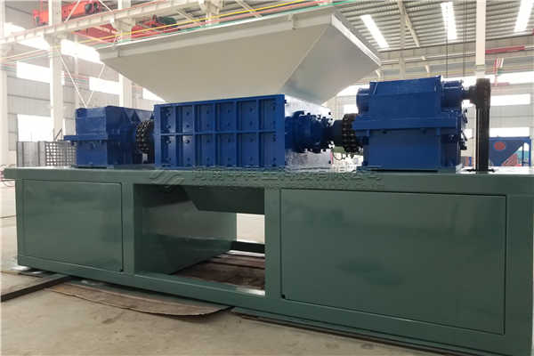 塑料撕碎机突然停止工作不要盲目的维修